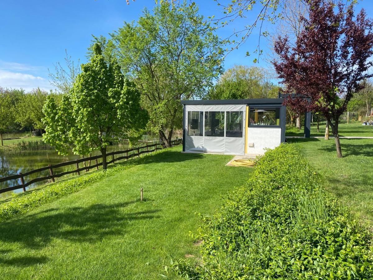 Kuria Vendeghaz Hotel Poroszló Buitenkant foto