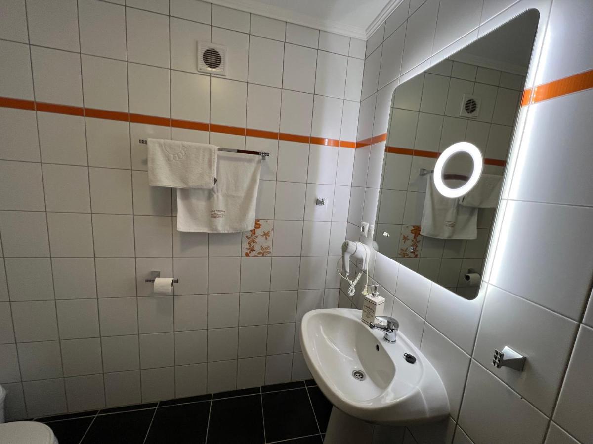 Kuria Vendeghaz Hotel Poroszló Buitenkant foto