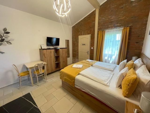 Kuria Vendeghaz Hotel Poroszló Buitenkant foto